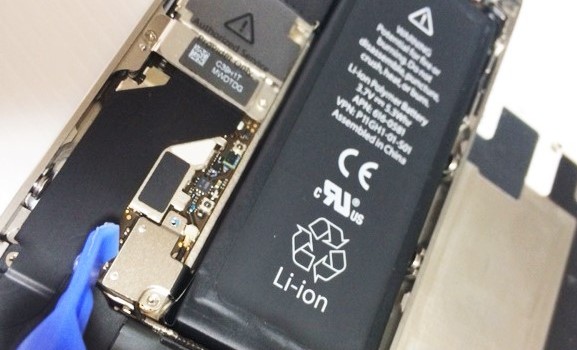 ソニジのバッテリー交換料金は割高  自己修理よりもXperia X Compactへの機種変更がオススメ