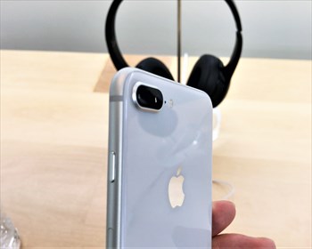 [レビュー]iPhone8 Plusの光学2倍ズームの画質は綺麗か？30倍ズームのコンデジとカメラ対決