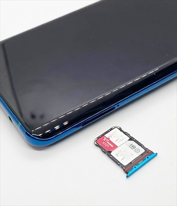 日本発売先行レビュー]Xiaomi Mi Note10はどのキャリアで使える？ワイ 
